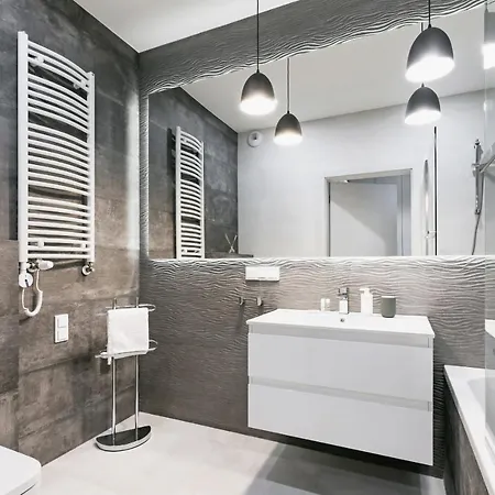 Go Rakowicka By Renters 크라쿠프